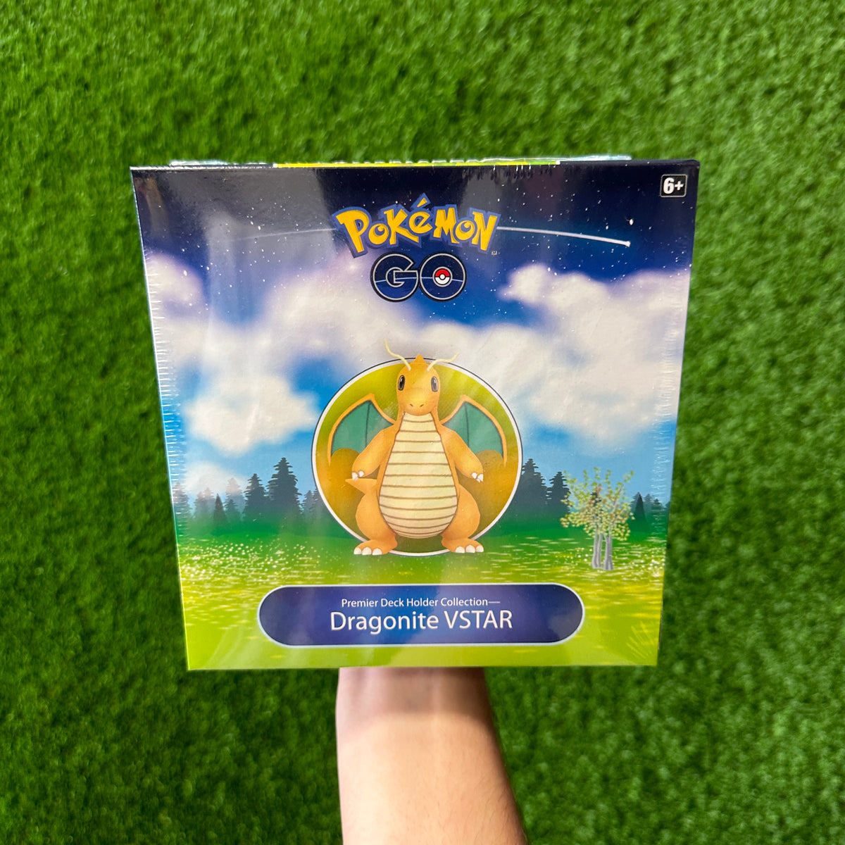 Pokemon Go Premier Deck Holder Collection Dragonite VSTAR Box