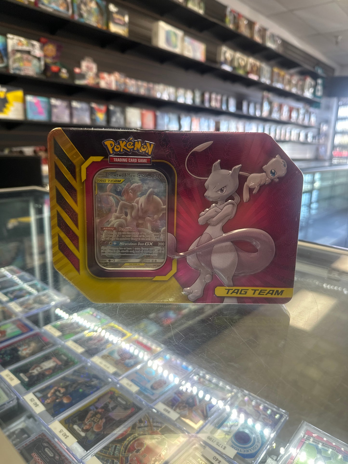 Pokémon Tag Team Mew & Mewtwo Tin