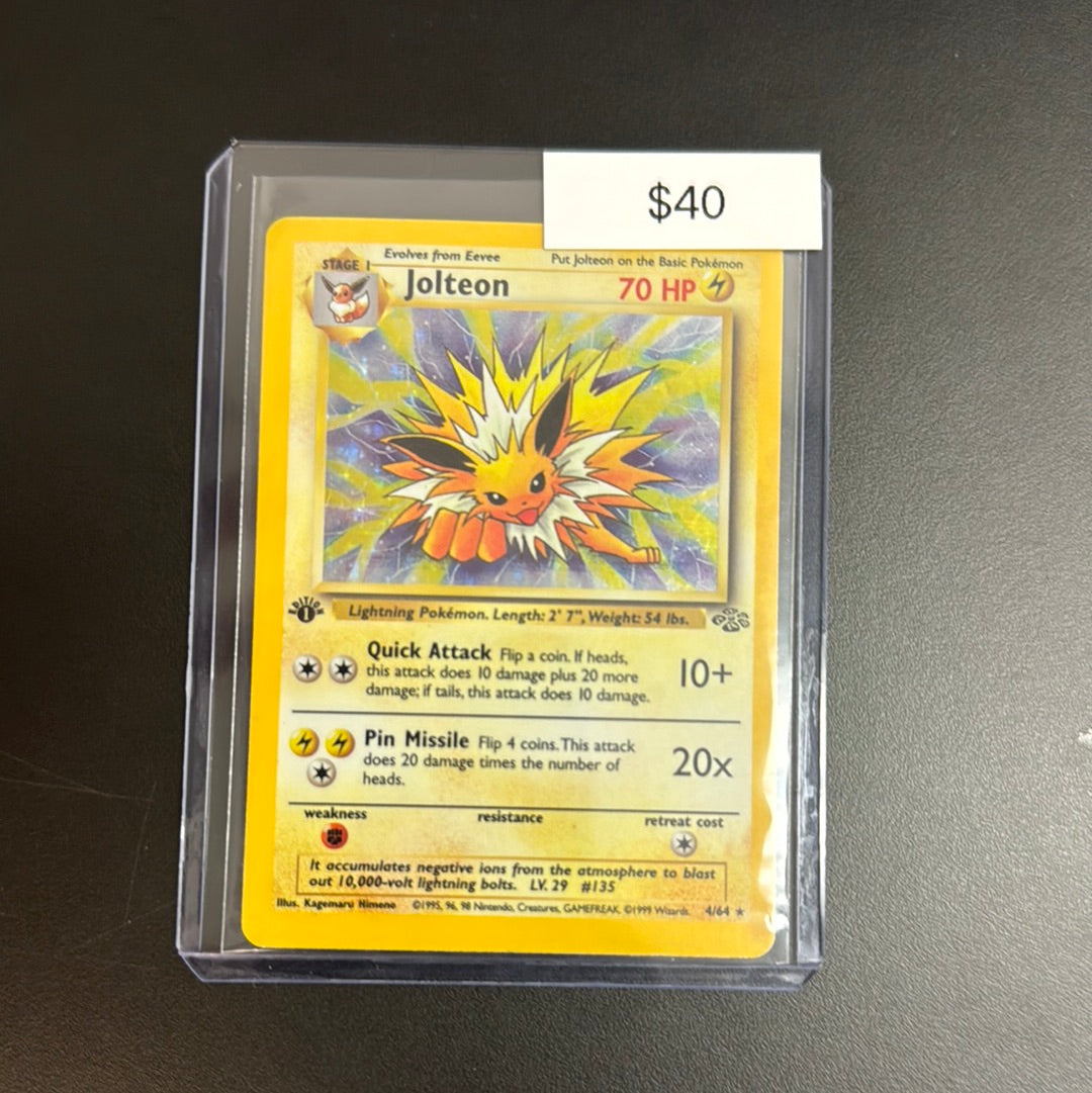 Pokémon Jolteon Jungle Holo 4/64 1st edition