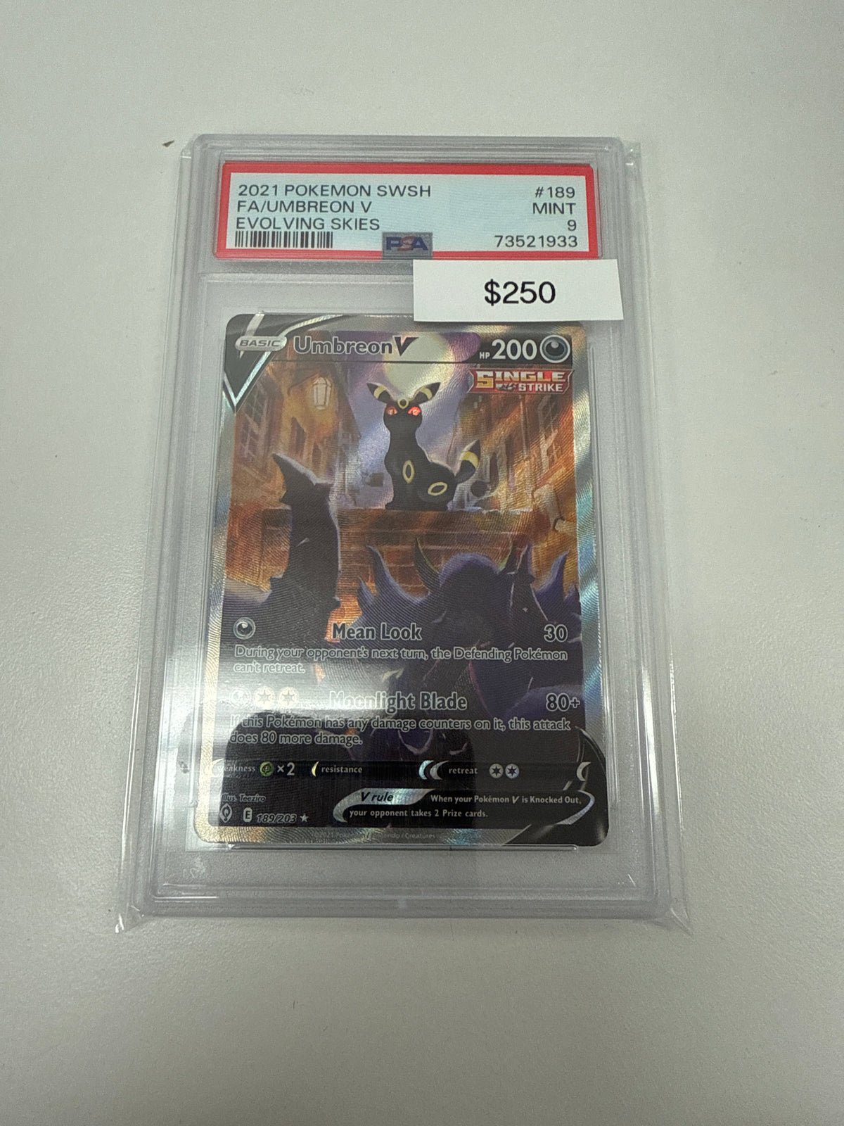 Pokemon Evolving Skies Umbreon V Alt Art #189/203 PSA 9