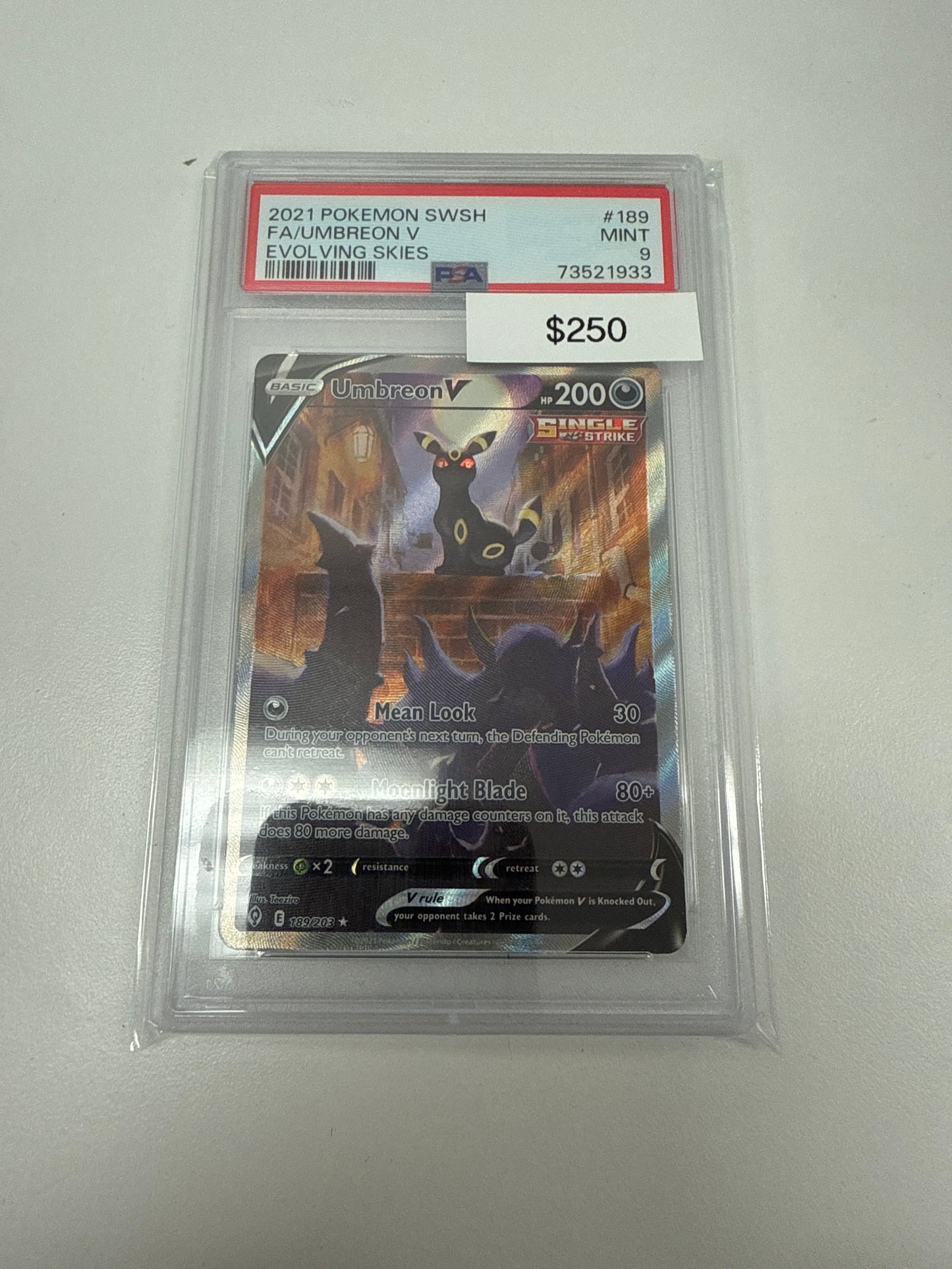 Pokemon Evolving Skies Umbreon V Alt Art #189/203 PSA 9