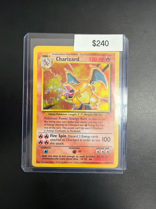 Pokemon Charizard Base Set 4/102 HP