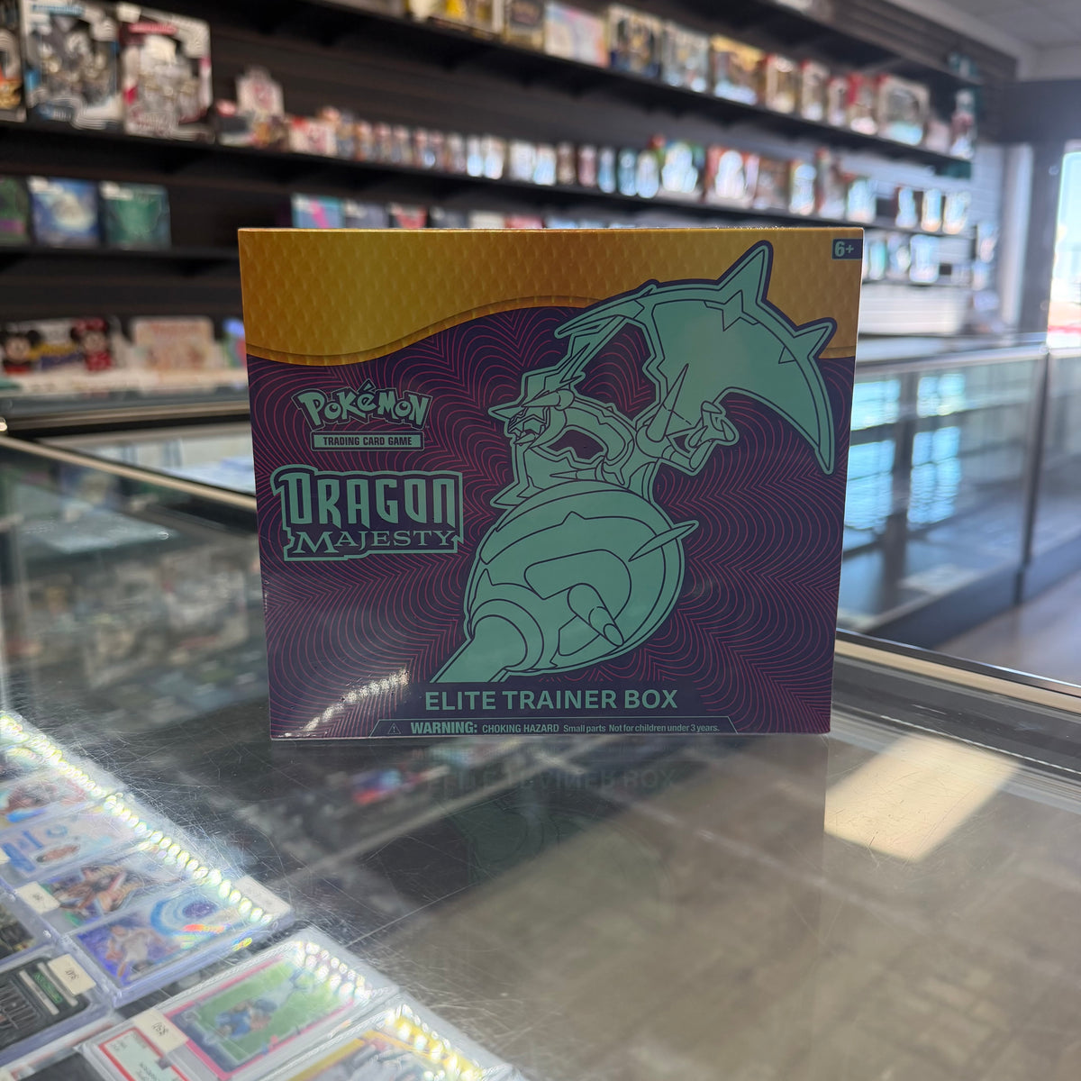 Pokemon Dragon Majesty Elite Trainer Box