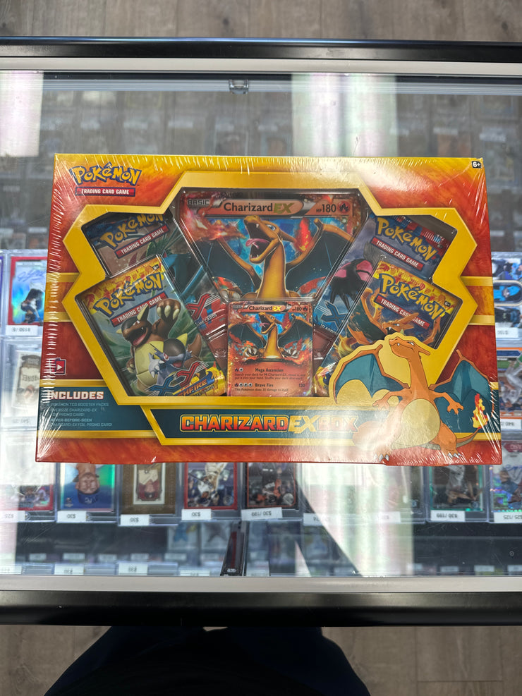 Pokémon Charizard EX Box