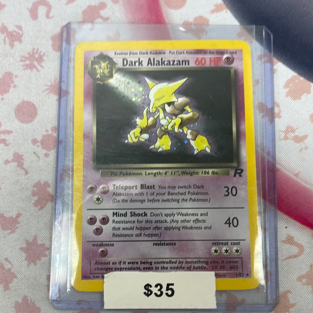 Pokémon Dark Alakazam Team Rocket Holo 1/82