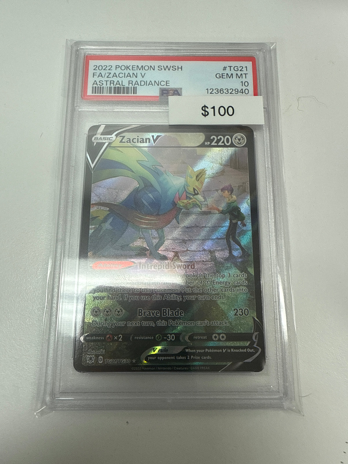 Pokemon Zacian v #tg21/tg30 PSA 10