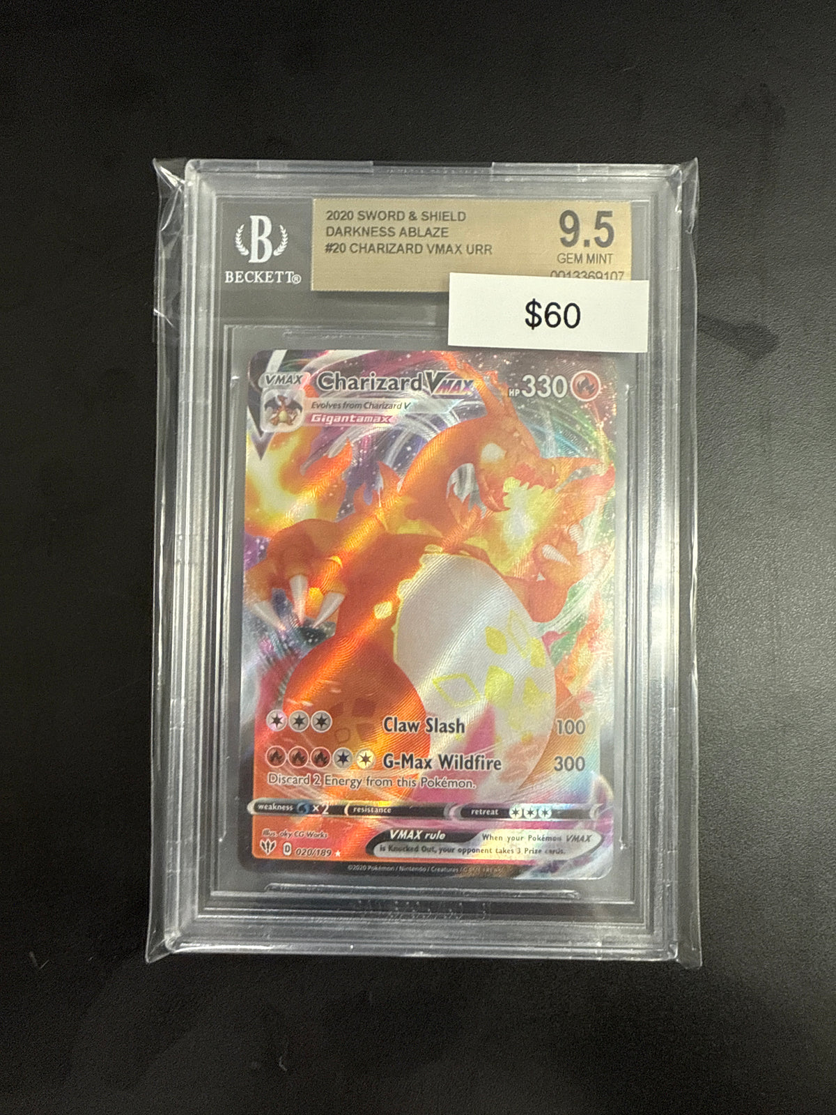 Pokémon Charizard VMAX BGS 9.5