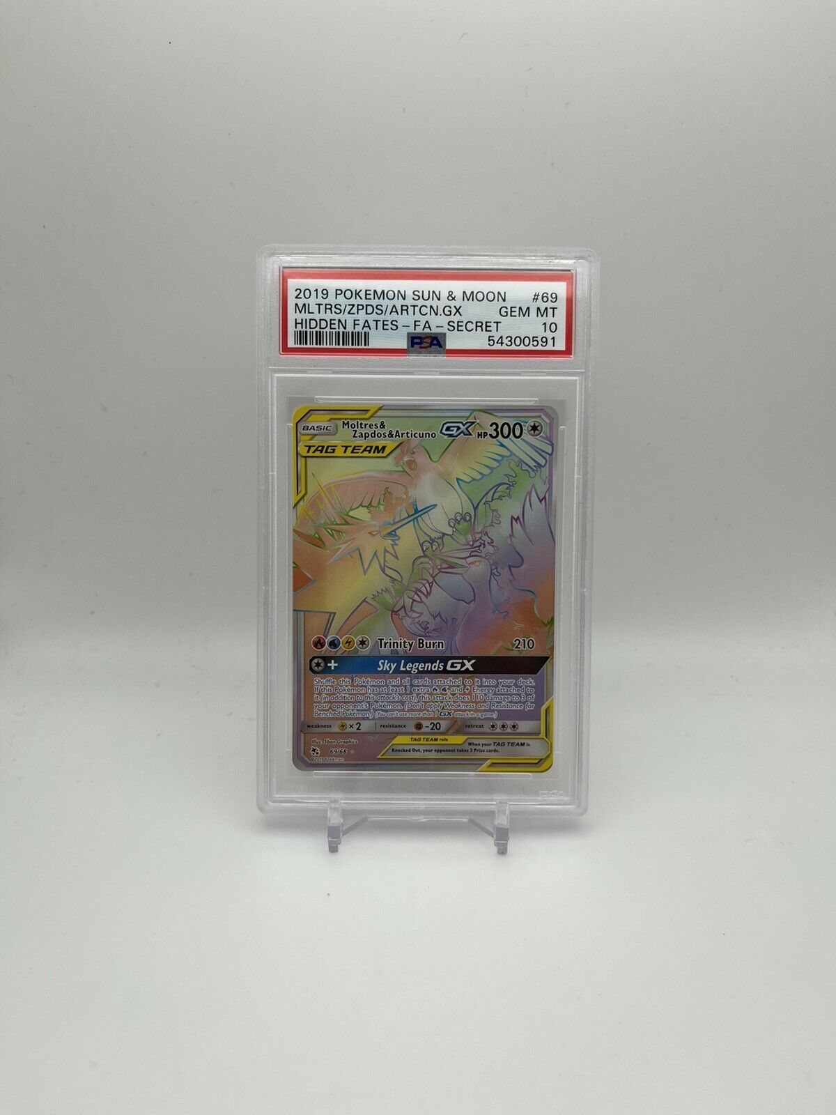 Pokemon Hidden Fates Moltres Zapdos Articuno GX Full Art Rainbow Rare 69 PSA 10