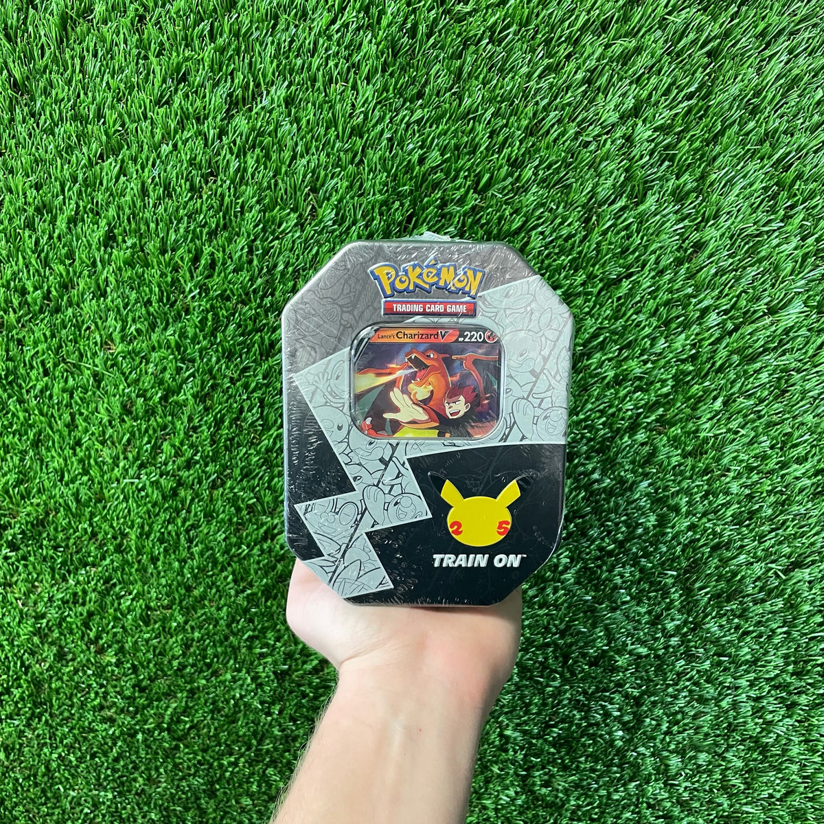 Pokémon Celebrations Tin