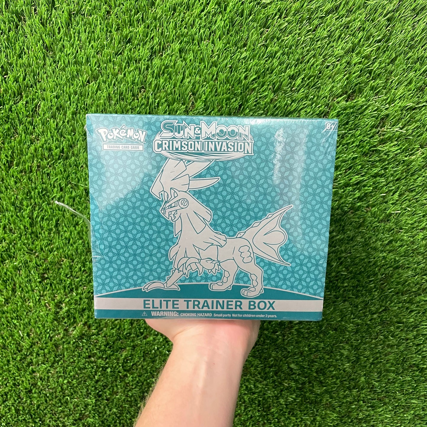 Pokémon Sun & Moon Crimson Invasion Elite Trainer Box (Small Rip In Seal)