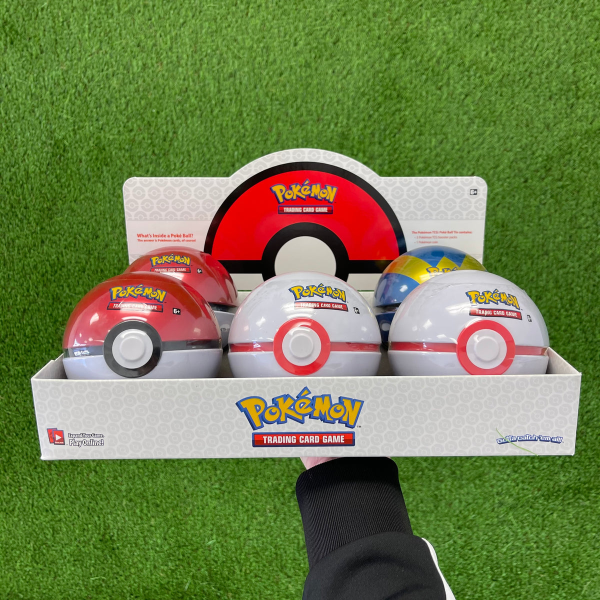 2021 Pokemon Poke Ball Tins (Evolving Skies)