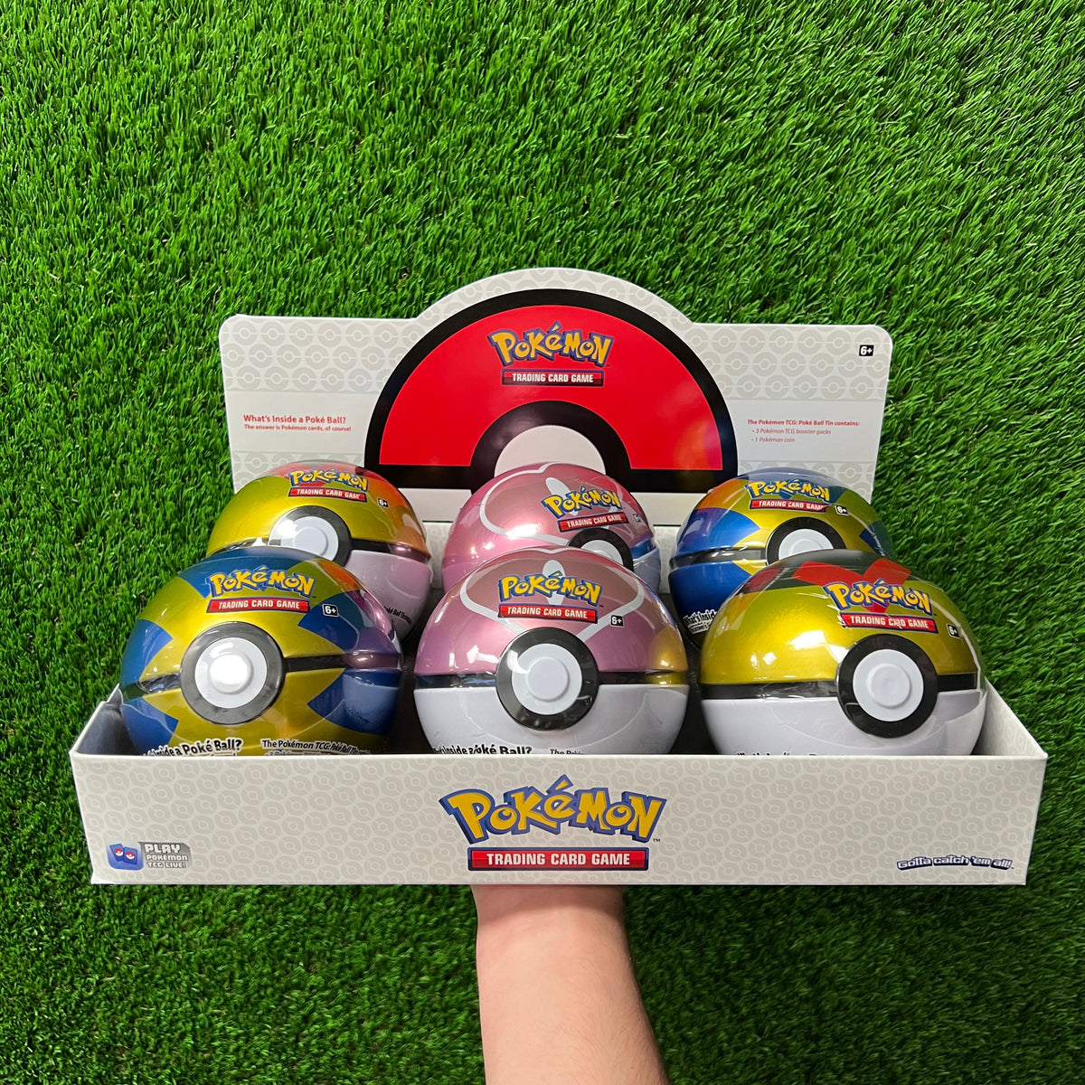 2022 Pokémon Pokeball Tin