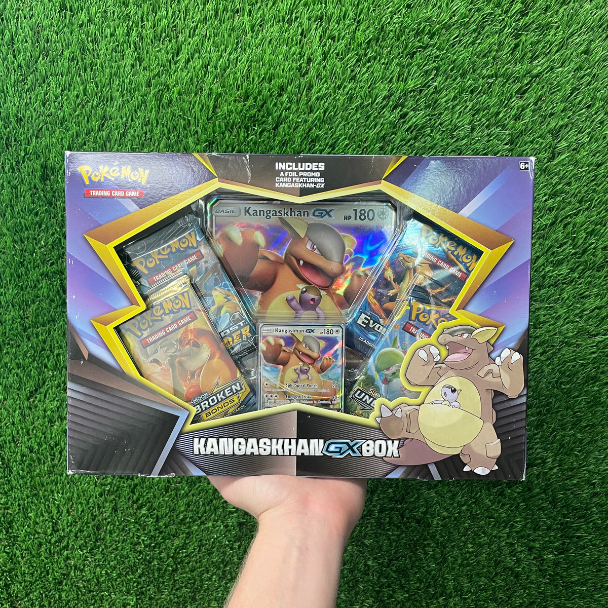 Pokémon Kangaskhan GX Box